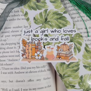 just a girl who loves books and fall